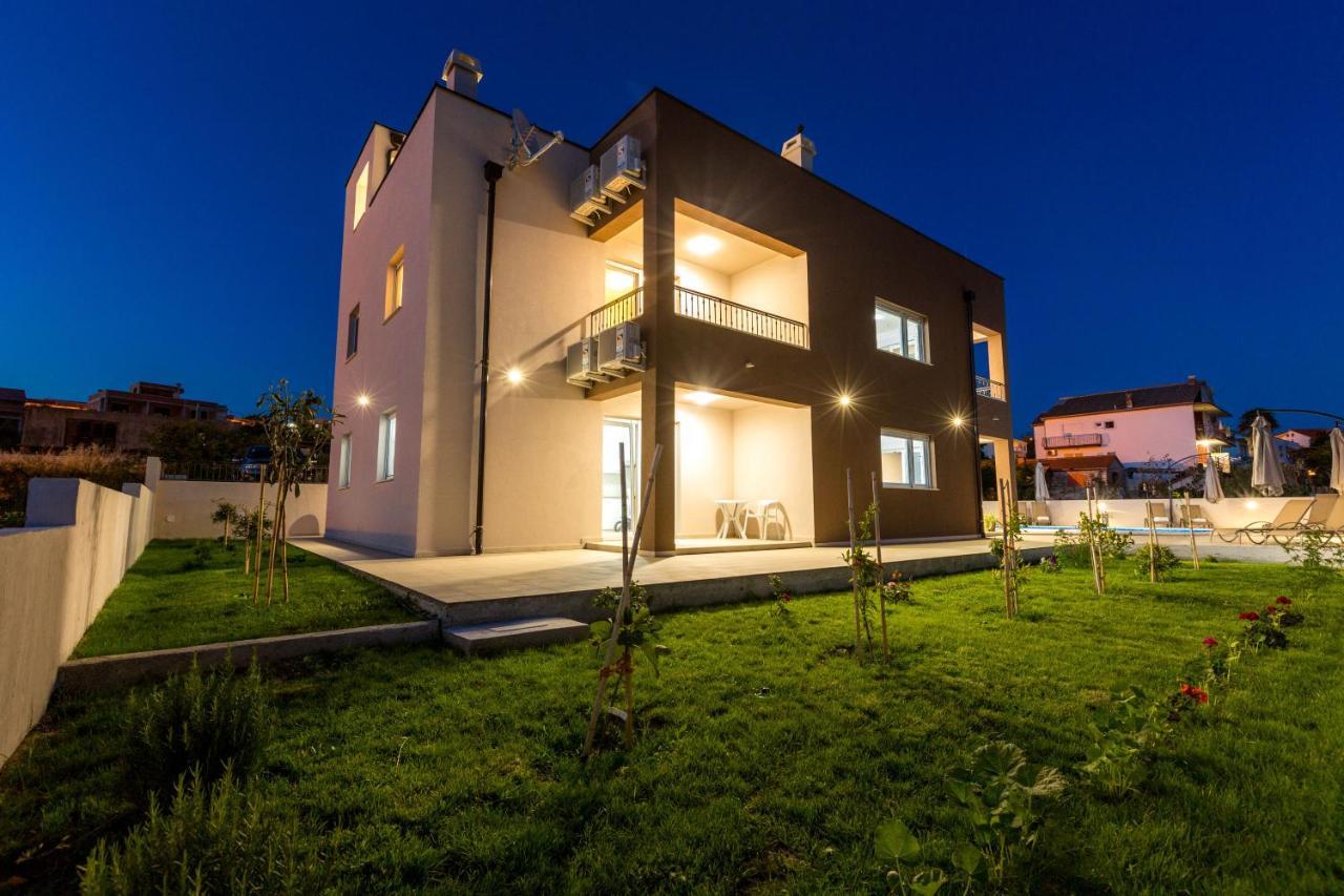 Zrno Soli Rtina Exterior photo